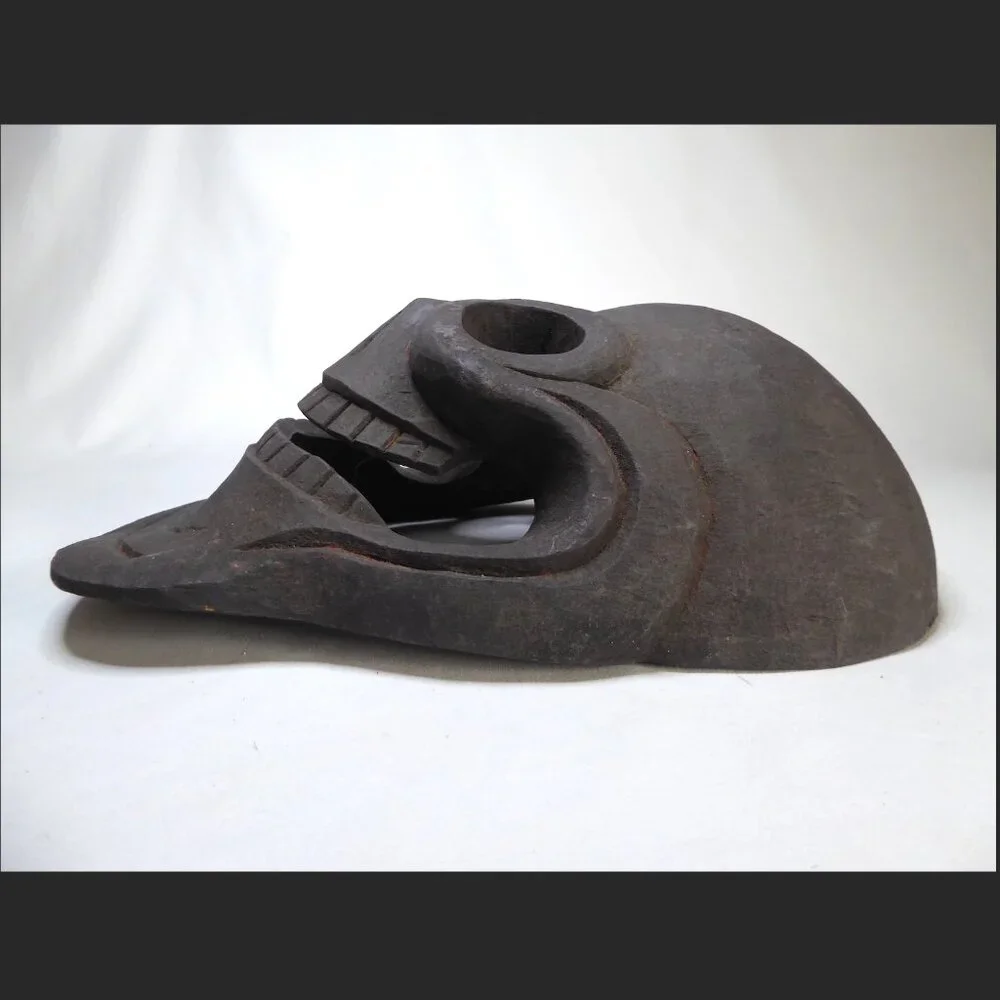 VINTAGE 13.5” NEPAL SMILING SKULL SKELETON HAND CARVED WOOD MASK WALL HANGING - Picture 5 of 8